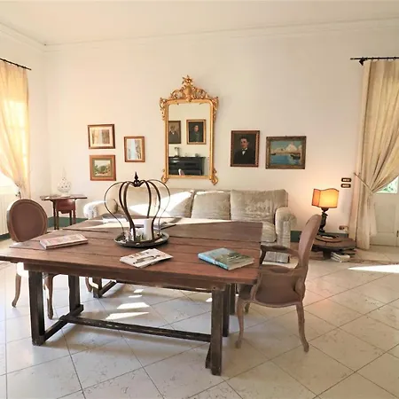Gasthuis In Bb - B B Relais Delle Rose Iris - Comfort Double Lecce